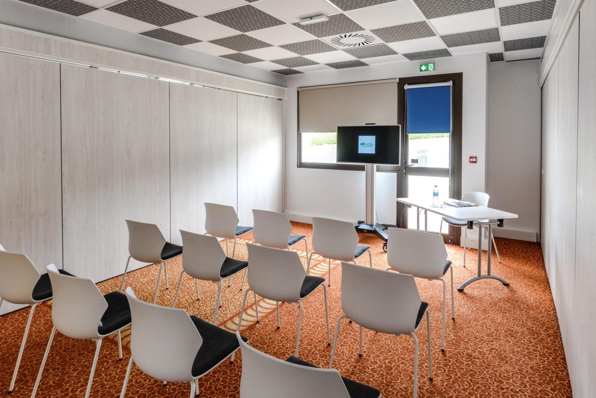 Brit Hotel Rennes Cesson Exterior foto